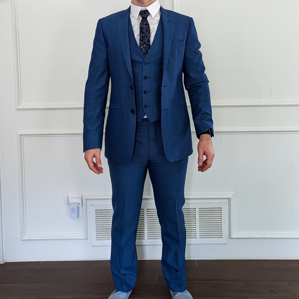Calvin Klein Men's Three Piece Suit